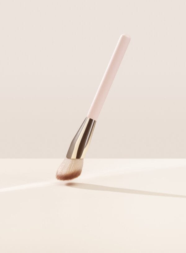 Soft Pinch Blush Brush - Image 2