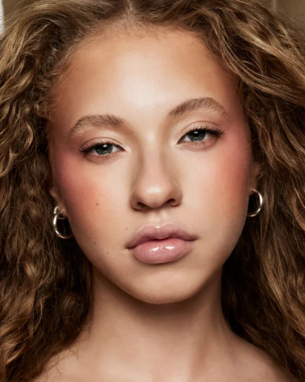 Gloss Bomb Oil Luminizing Lip Oil N' Gloss - Image 3