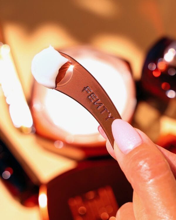 FENTY PARFUM BODY CREME - Image 5