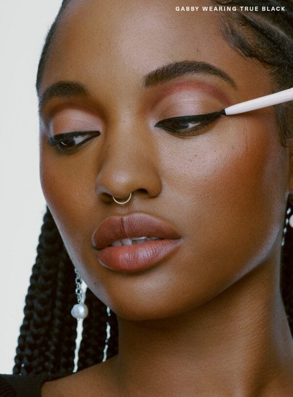 Perfect Strokes Longwear Gel Eyeliner - Image 2