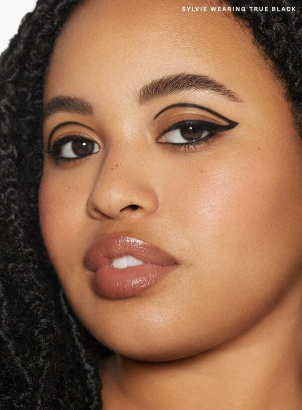 Perfect Strokes Longwear Gel Eyeliner - Image 3